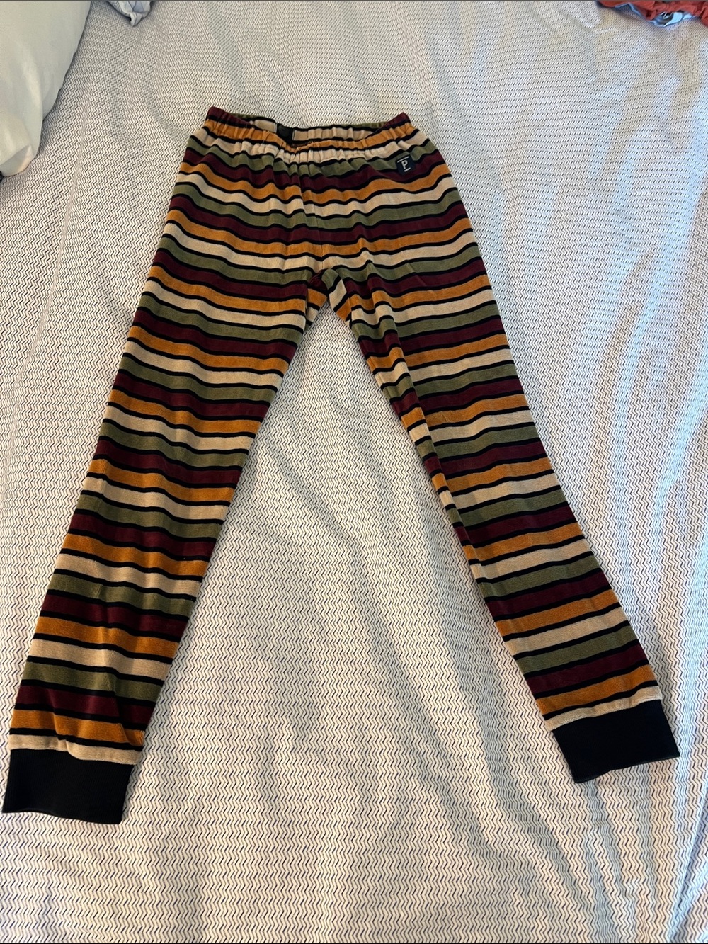 Polarn O. Pyret Striped Leggings in Burgundy, Mustard & Olive. Size 6-8 yrs.